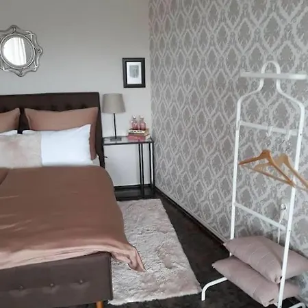 Central Apartment 5Min To Beach Varna Exterior photo