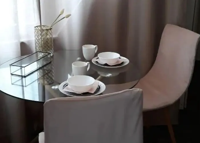 Central Apartment 5Min To Beach